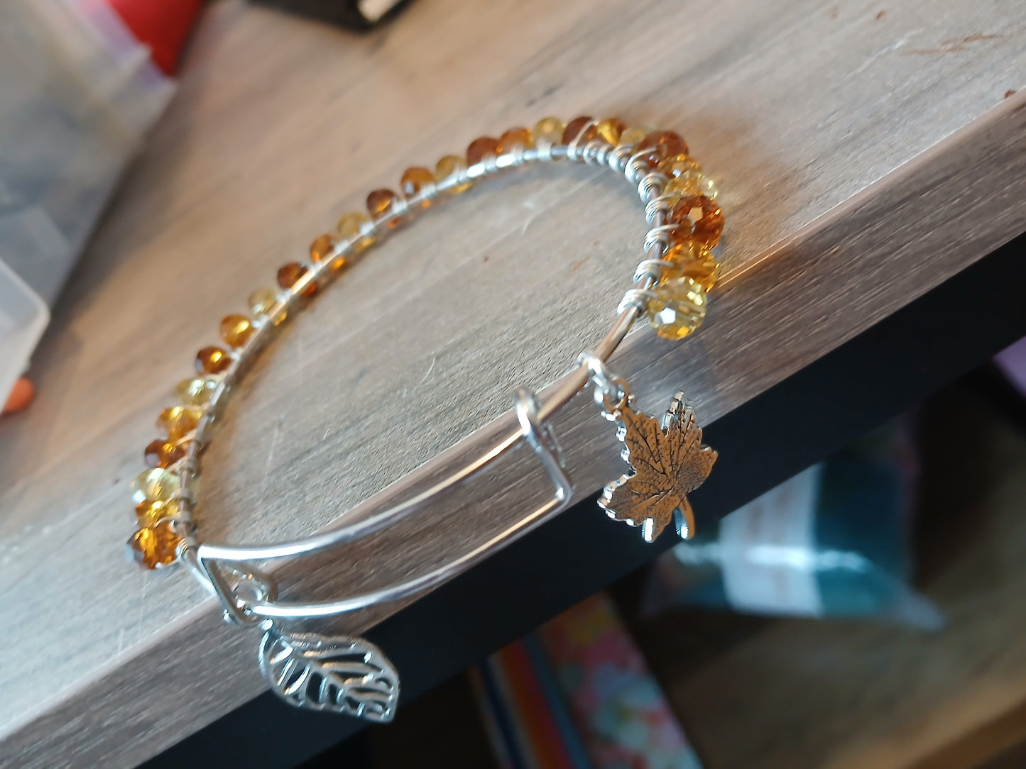 Expanding bracelet