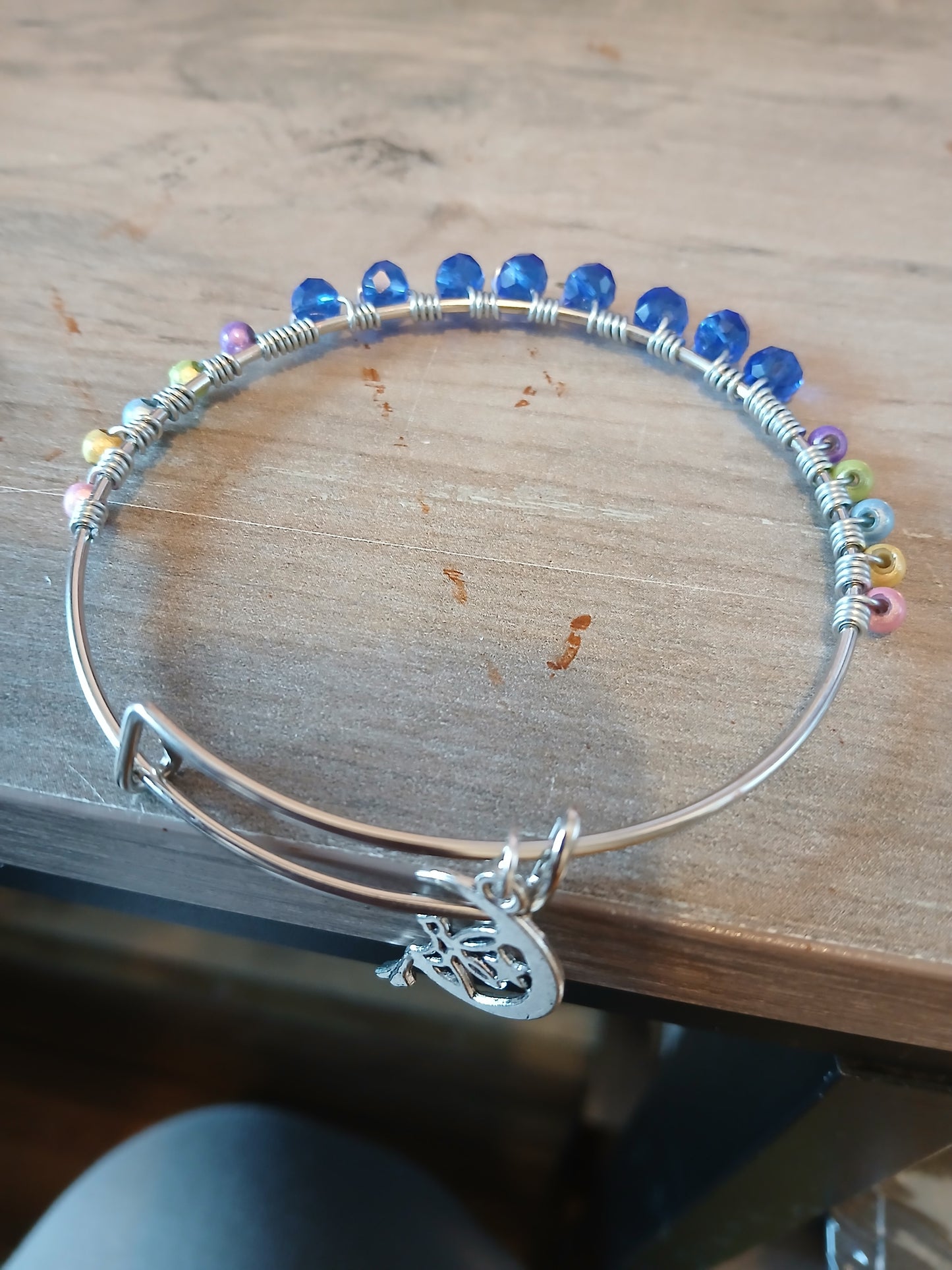 Expanding bracelet