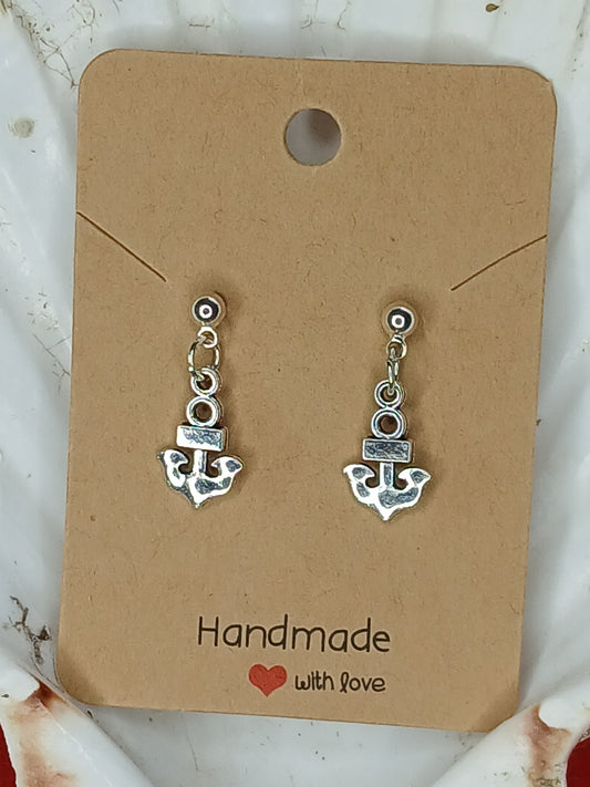 Anchor earring